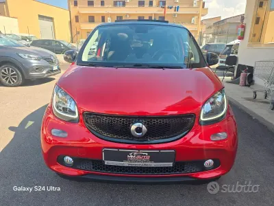 Usata Smart ForFour Proxy 71 CV (52 kW) 2017 Rosso Utilitaria