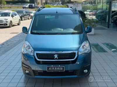 Usata Peugeot TePee Active 99 CV (72 kW) 2018 Blu Station wagon