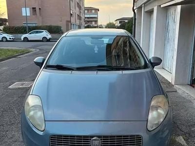 Usata Fiat Punto 77 CV (56 kW) 2010 Utilitaria