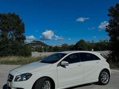 Bianco Usata 2016 Mercedes A200 Edition Berlina | 16.500 € (Cara)