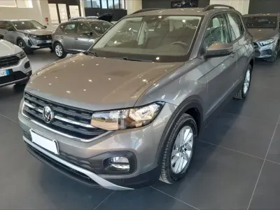 Usata VW T-Cross Style 110 CV (80 kW) 2021 Grigio scuro SUV