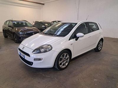 Usata Fiat Punto Street 105 CV (77 kW) 2014 Bianco Utilitaria