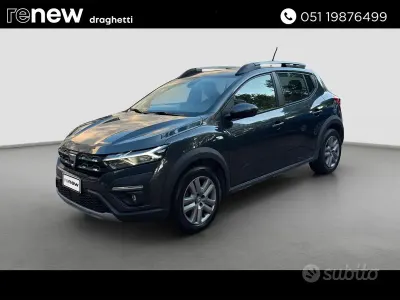 Usata Dacia Sandero Comfort 91 CV (66 kW) 2022 Gray Berlina