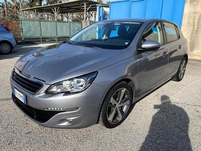 Argento Usata 2015 Peugeot 308 Berlina | 8500 € (Buon prezzo)