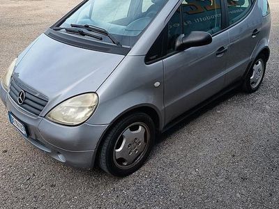 Usata Mercedes A140 82 CV (60 kW) 1999 Grigio Berlina