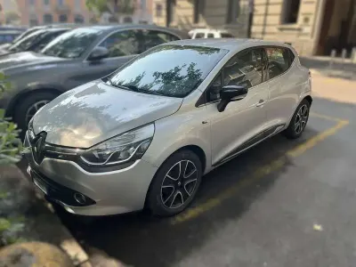 Usata Renault Clio IV 75 CV (55 kW) 2015 Argento Berlina