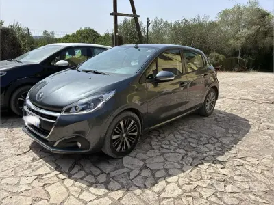 Usata Peugeot 208 100 CV (73 kW) 2017 Grigio Utilitaria