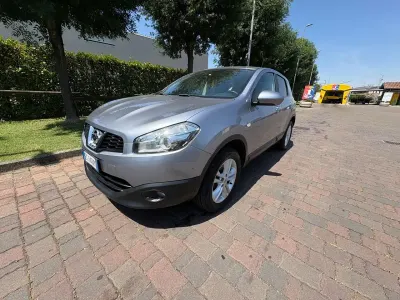 Usata Nissan Qashqai Tekna 106 CV (77 kW) 2010 Argento SUV