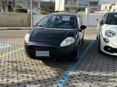 Usata Fiat Grande Punto 75 CV (55 kW) 2008 Nero Utilitaria