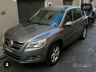 Usata VW Tiguan 150 CV (110 kW) 2010 Grigio SUV