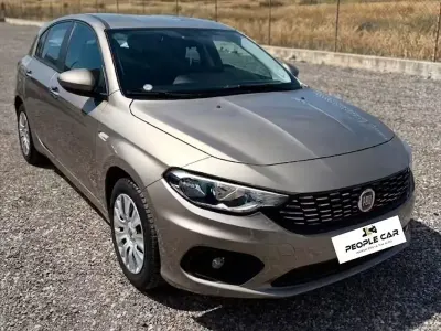 Usata Fiat Tipo Easy 120 CV (88 kW) 2017 Giallo Berlina