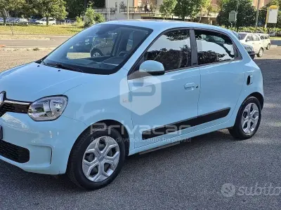 Usata Renault Twingo Zen 30 kW (42 CV) 2020 Blu Utilitaria