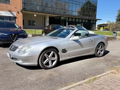 Usata Mercedes SL500 AMG line 306 CV (225 kW) 2003 Grigio Cabrio