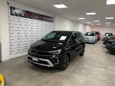 Usata Opel Crossland Elegance 110 CV (80 kW) 2023 Nero SUV