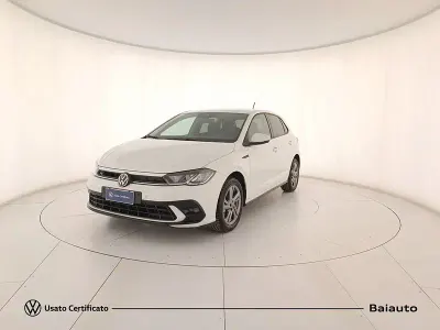 Usata VW Polo R-line 95 CV (69 kW) 2022 Bianco Utilitaria