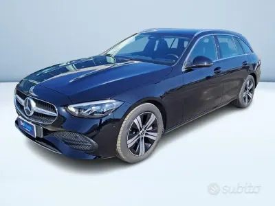 Usata Mercedes C200 Advanced 163 CV (119 kW) 2025 Nero Station wagon