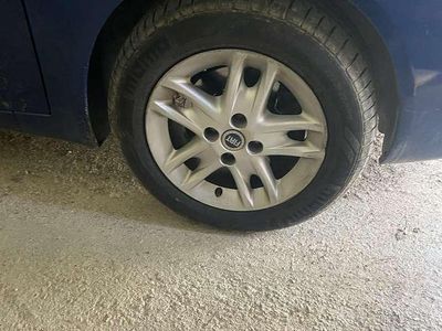 Usata Fiat Punto Active 69 CV (50 kW) 2004 Utilitaria