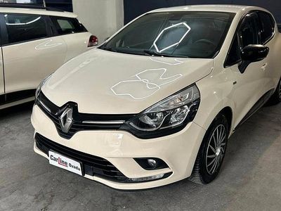 Usado Renault Clio IV 90 CV (66 kW) 2018 Beige Berlina