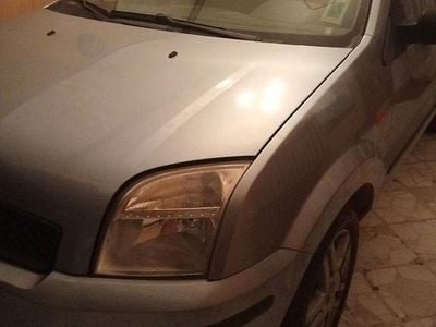 Usata Ford Fusion 80 CV (58 kW) 2006 Monovolume
