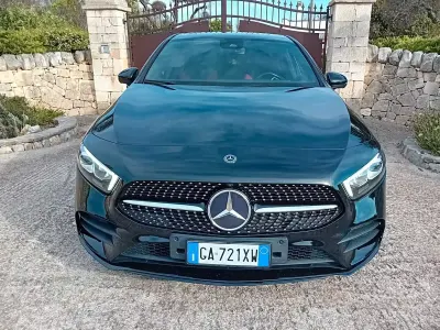 Usata Mercedes A180 Premium 116 CV (85 kW) 2020 Nero Berlina