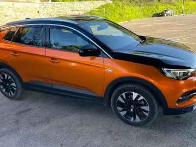 Usata Opel Grandland X Innovation 131 CV (96 kW) 2020 Nero SUV
