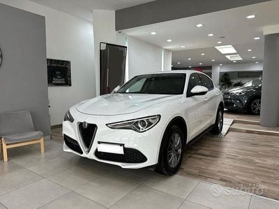 Usata Alfa Romeo Stelvio Executive 210 CV (154 kW) 2019 Bianco SUV