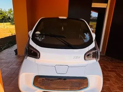 Usata XEV Yoyo 7 kW (10 CV) 2024 Bianco Utilitaria