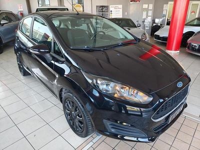Usata Ford Fiesta 132 CV (97 kW) 2015 Nero Berlina
