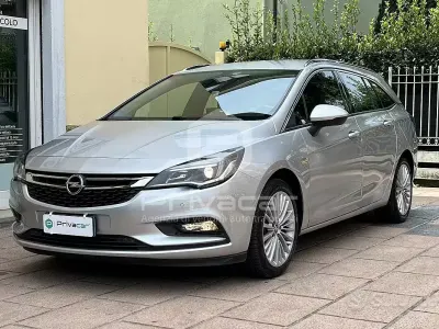 Usata Opel Astra Innovation 150 CV (110 kW) 2017 Grigio Station wagon