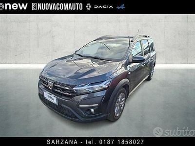 Usata Dacia Jogger Comfort 101 CV (74 kW) 2022 Grigio scuro Monovolume