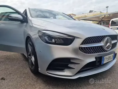Usata Mercedes B200 AMG 2019 Grigio Monovolume