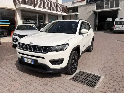 Usata Jeep Compass Limited 140 CV (102 kW) 2018 Bianco SUV