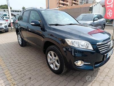 Usata Toyota RAV4 150 CV (110 kW) 2011 Grigio SUV