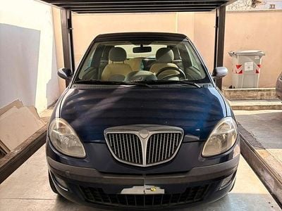 Usata Lancia Ypsilon 60 CV (44 kW) 2005 Blu Utilitaria