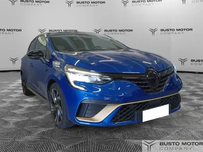 Usata Renault Clio 140 CV (102 kW) 2023 Blu / metallizzato Utilitaria