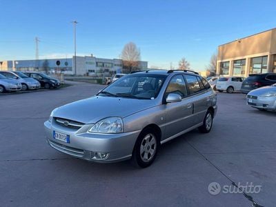 Usata Kia Rio 97 CV (71 kW) 2004 Grigio Station wagon