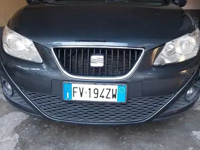 Usata Seat Ibiza 80 CV (58 kW) 2010 Grigio Berlina