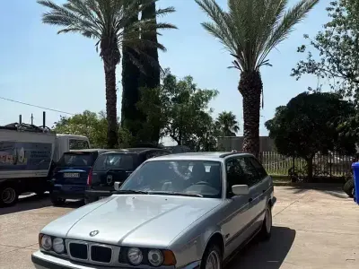 Usata BMW 520 150 CV (110 kW) 1995 Grigio Station wagon