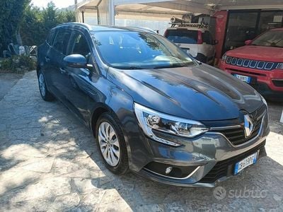 Usata Renault Mégane GrandTour 95 CV (69 kW) 2020 Blu Station wagon