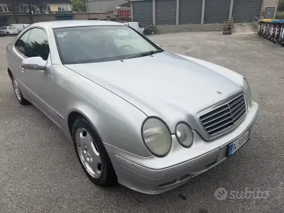Usata Mercedes CLK200 Elegance 136 CV (100 kW) 2000 Grigio Coupé