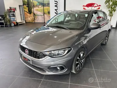 Usata Fiat Tipo Lounge 120 CV (88 kW) 2016 Marrone Berlina