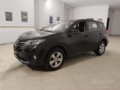 Begagnad Toyota RAV4 Active 125 HK (91 kW) 2014 Svart SUV