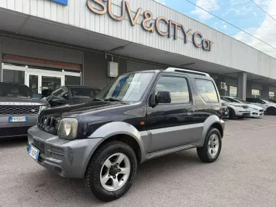 Usata Suzuki Jimny 86 CV (63 kW) 2006 Nero SUV