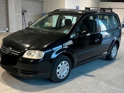 Usata 2003 VW Touran Monovolume | 2200 € (Buon prezzo)