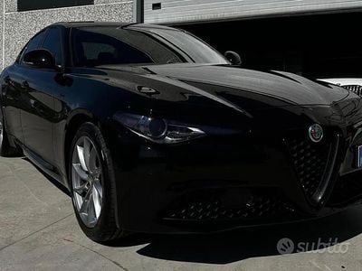 Begagnad Alfa Romeo Giulia Sprint 160 HK (117 kW) 2020 Svart Sedan