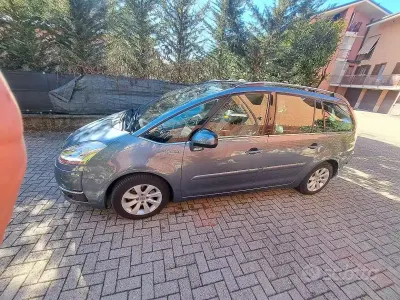 Usata Citroën Grand C4 Picasso Exclusive 150 CV (110 kW) 2010 Grigio Monovolume