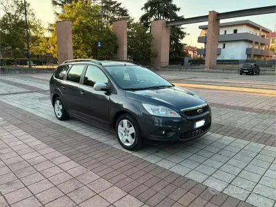 Usata Ford Focus Titanium 116 CV (85 kW) 2009 Grigio Station wagon