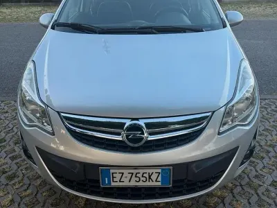 Usata Opel Corsa 75 CV (55 kW) 2012 Grigio Utilitaria
