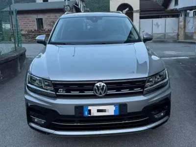 Usata VW Tiguan Sportline 131 CV (96 kW) 2020 Grigio SUV