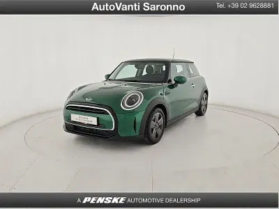 Usata Mini ONE Essential 102 CV (75 kW) 2021 Verde Utilitaria